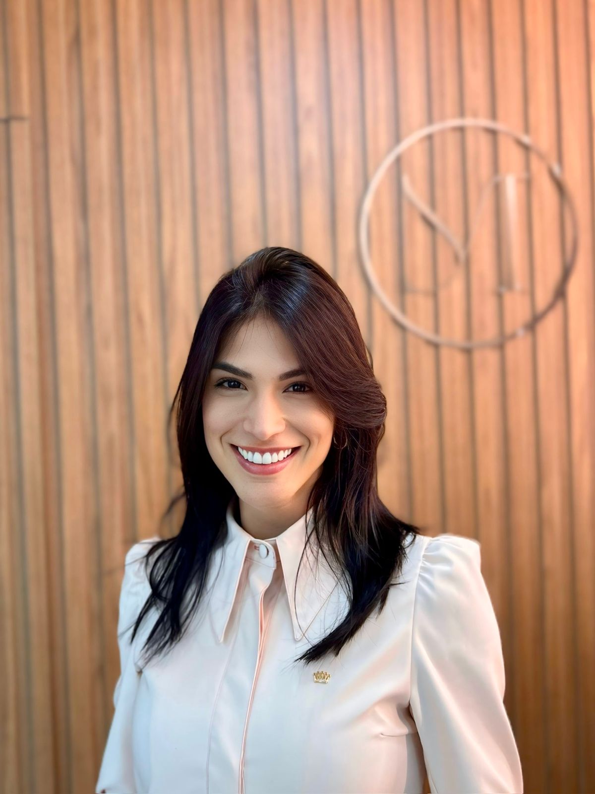 Dr. Marcia Mendonca - Cosmetic Dentistry